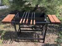 Мангал стаціонарний знімна жаровня, з дровницею з сітки